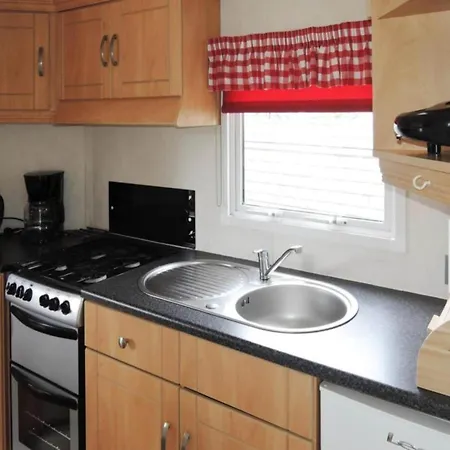 Mobile In Near Baltic Beaches Semesterbostad *